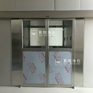 感應(yīng)型雙開移門貨淋室，自動開啟和關(guān)閉