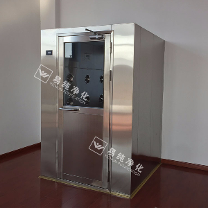 不銹鋼風(fēng)淋室為何深受市場(chǎng)青睞？